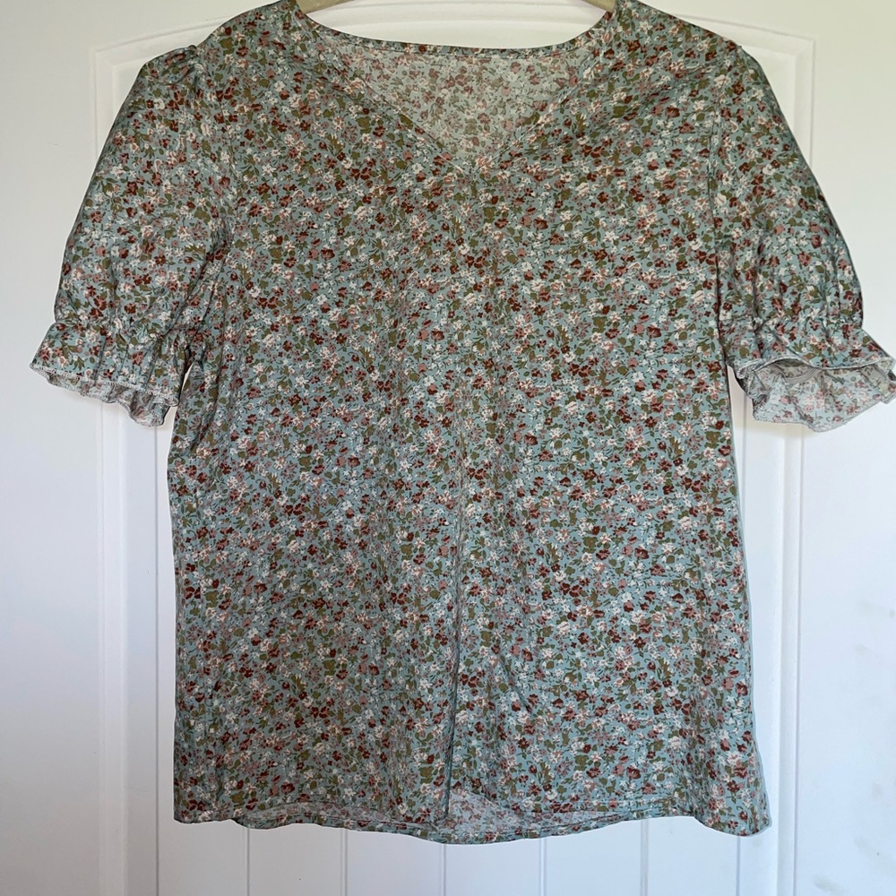Elegant Floral Women's Blouse